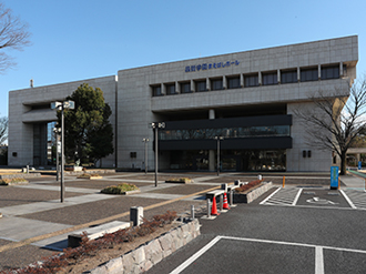 昌賢学園まえばしホール外観